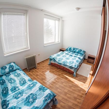 Apartment Vera Pluzine Luaran gambar