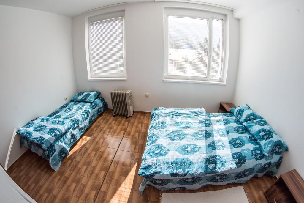 Apartment Vera Pluzine Luaran gambar