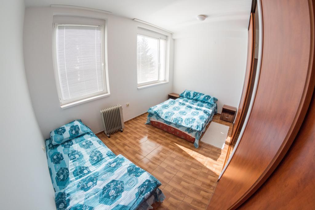 Apartment Vera Pluzine Luaran gambar